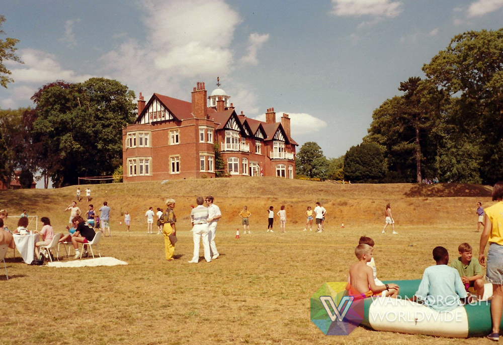 1985: Opening up the grounds to the public for a summer fair